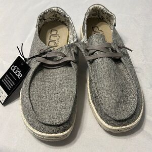 NWT Hey dude shoes